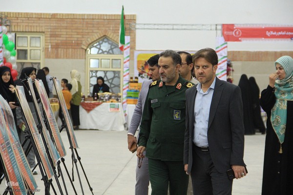 نمایشگاه اقتصاد به توان مردم