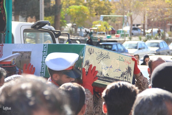 مراسم‌ خاکسپاری شهید گمنام دربوستان الهیه بیرجند