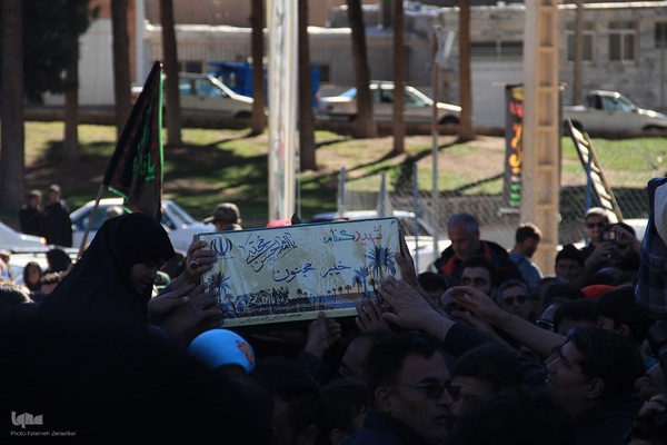 مراسم‌ خاکسپاری شهید گمنام دربوستان الهیه بیرجند