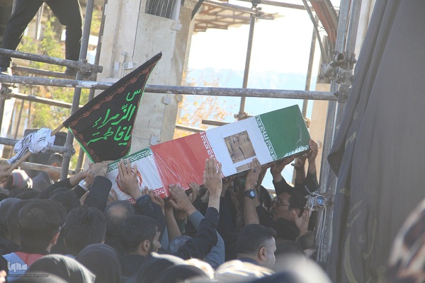 مراسم‌ خاکسپاری شهید گمنام دربوستان الهیه بیرجند