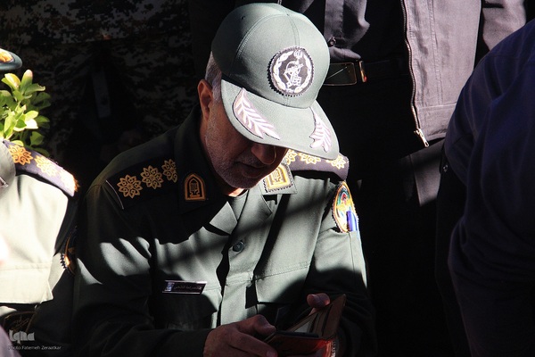 مراسم‌ خاکسپاری شهید گمنام دربوستان الهیه بیرجند