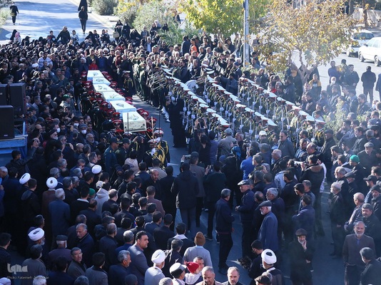 شکوه بدرقه لاله‌های گمنام فاطمی در بیرجند