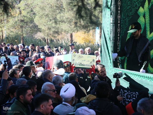 شکوه بدرقه لاله‌های گمنام فاطمی در بیرجند