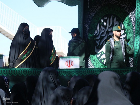 شکوه بدرقه لاله‌های گمنام فاطمی در بیرجند