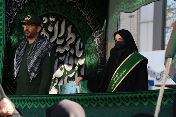 شکوه بدرقه لاله‌های گمنام فاطمی در بیرجند