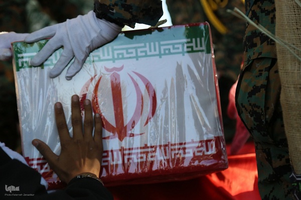 شکوه بدرقه لاله‌های گمنام فاطمی در بیرجند