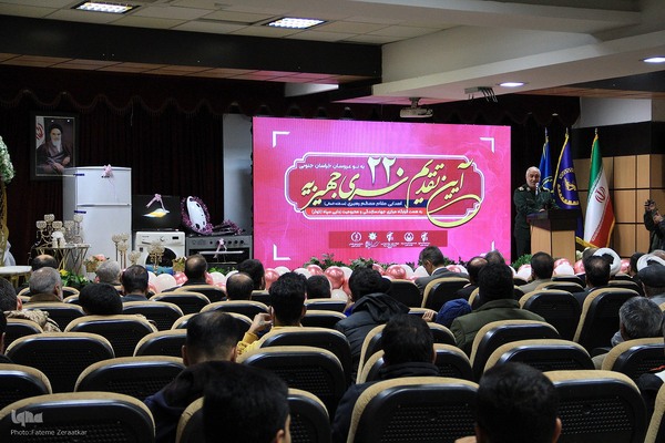 اهدا ۲۲۰ سری جهیزیه اهدایی مقام معظم رهبری به نوعروسان خراسان جنوبی