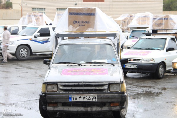 اهدا ۲۲۰ سری جهیزیه اهدایی مقام معظم رهبری به نوعروسان خراسان جنوبی