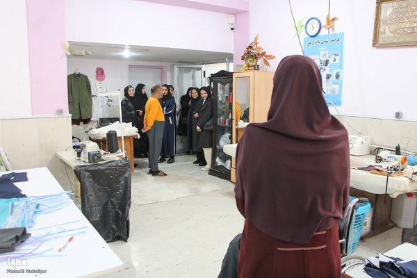 جهادگران مهمان خانه سالمندان بیرجند