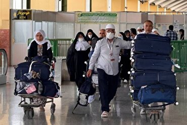 Nagsimula ng Pagbabalik na mga Paglipad ng Iraniano na mga Pergrino ng Hajj