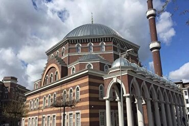 Угрозы 9 мечетям в Нидерландах